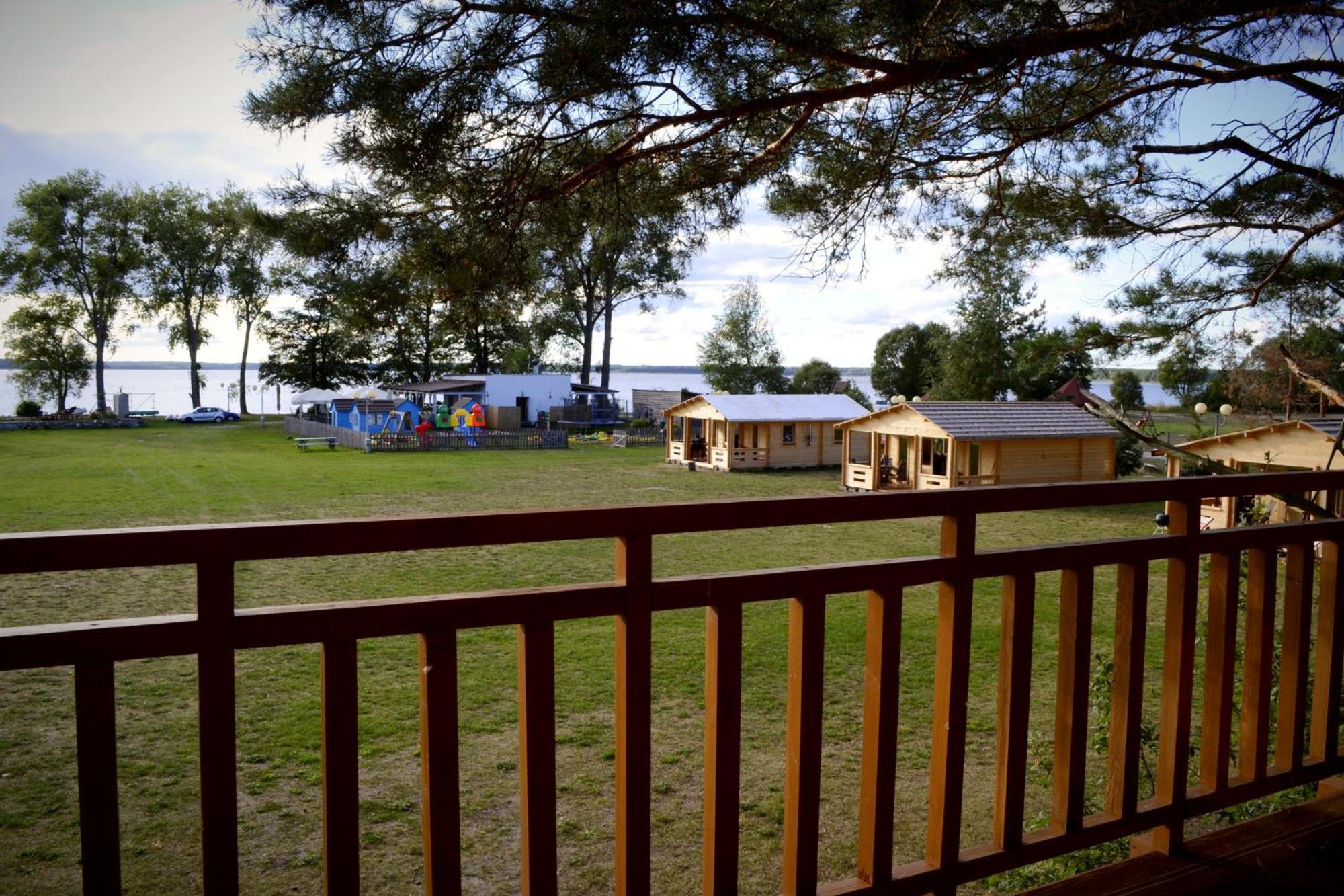 Camping Szczecinek Domy Wypoczynkowe Exterior foto