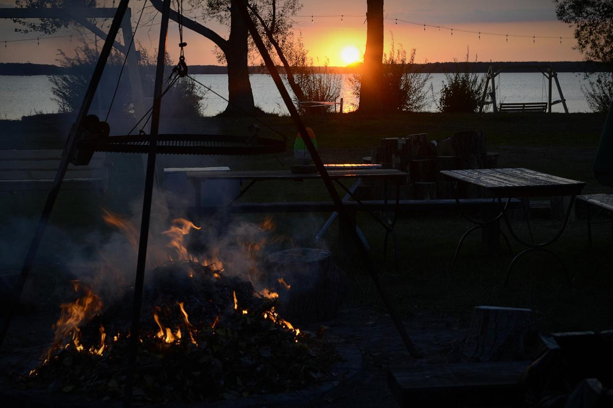 Camping Szczecinek Domy Wypoczynkowe Exterior foto