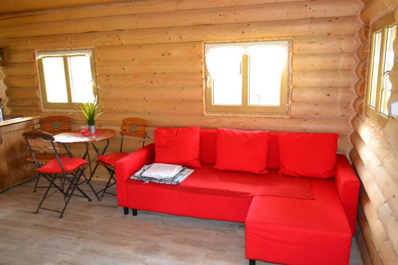 Camping Szczecinek Domy Wypoczynkowe Exterior foto